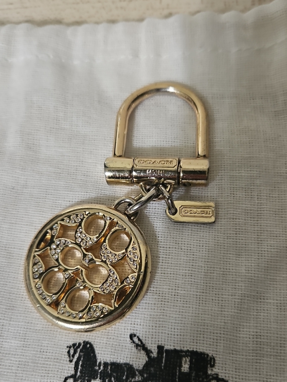 Coach NWOT Gold Logo Crystal Round Key Charm